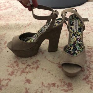 Grey platform Steve Madden heels